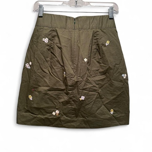 J.Crew Green Floral Paperbag Belted Mini Skirt Sz 8 - Picture 2 of 8